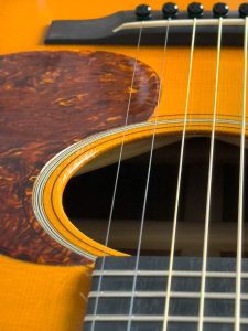 B&C shade top OM-18 for sale - shoundhole wear detail